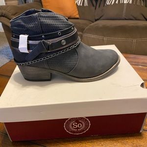 Women’s SO ankle booties